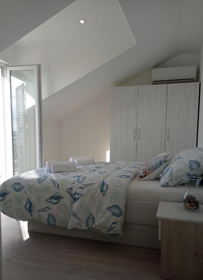 Apartment Lucija With Sea View Dubrovnik Exterior foto